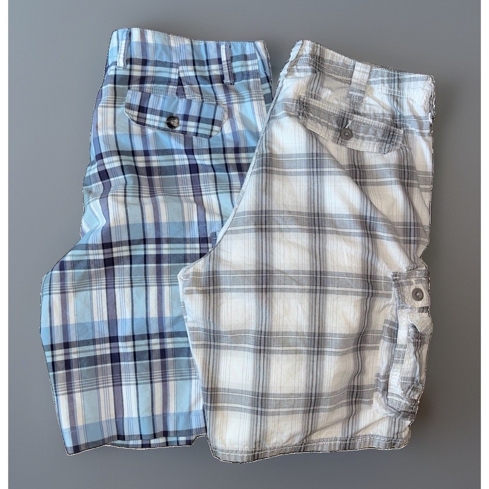 Lot of 2 Plaid Cargo Shorts Men's 34 Relaxed Blue & Gray Lee and Club Room